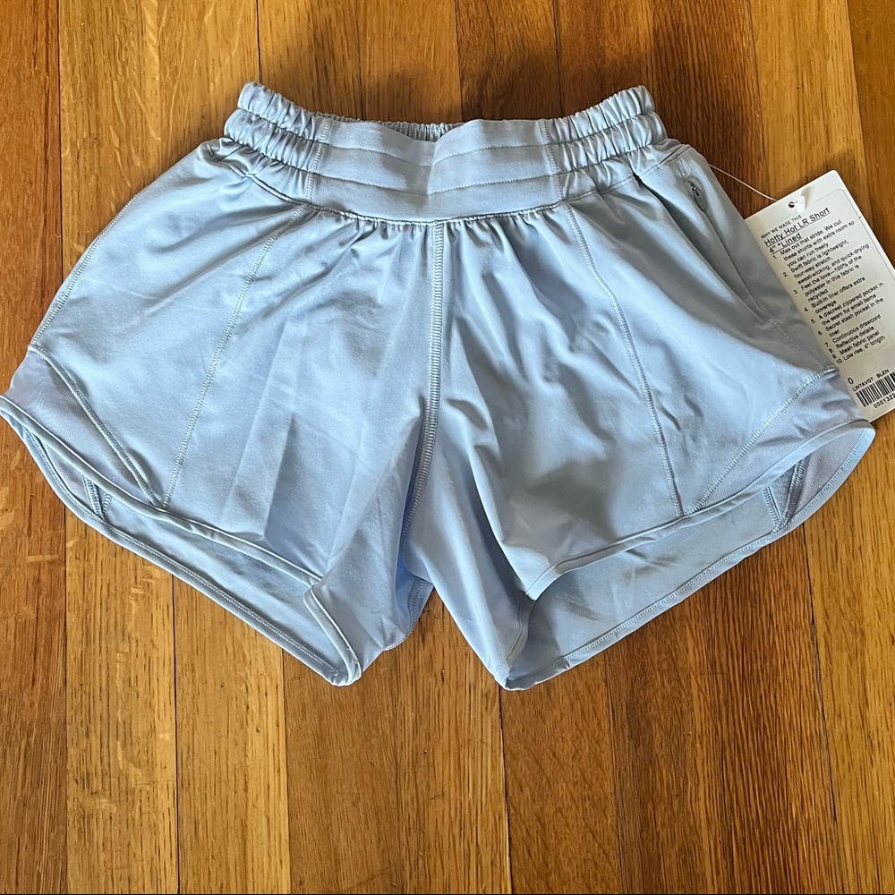Lululemon Hotty Hot Short 4” NWT